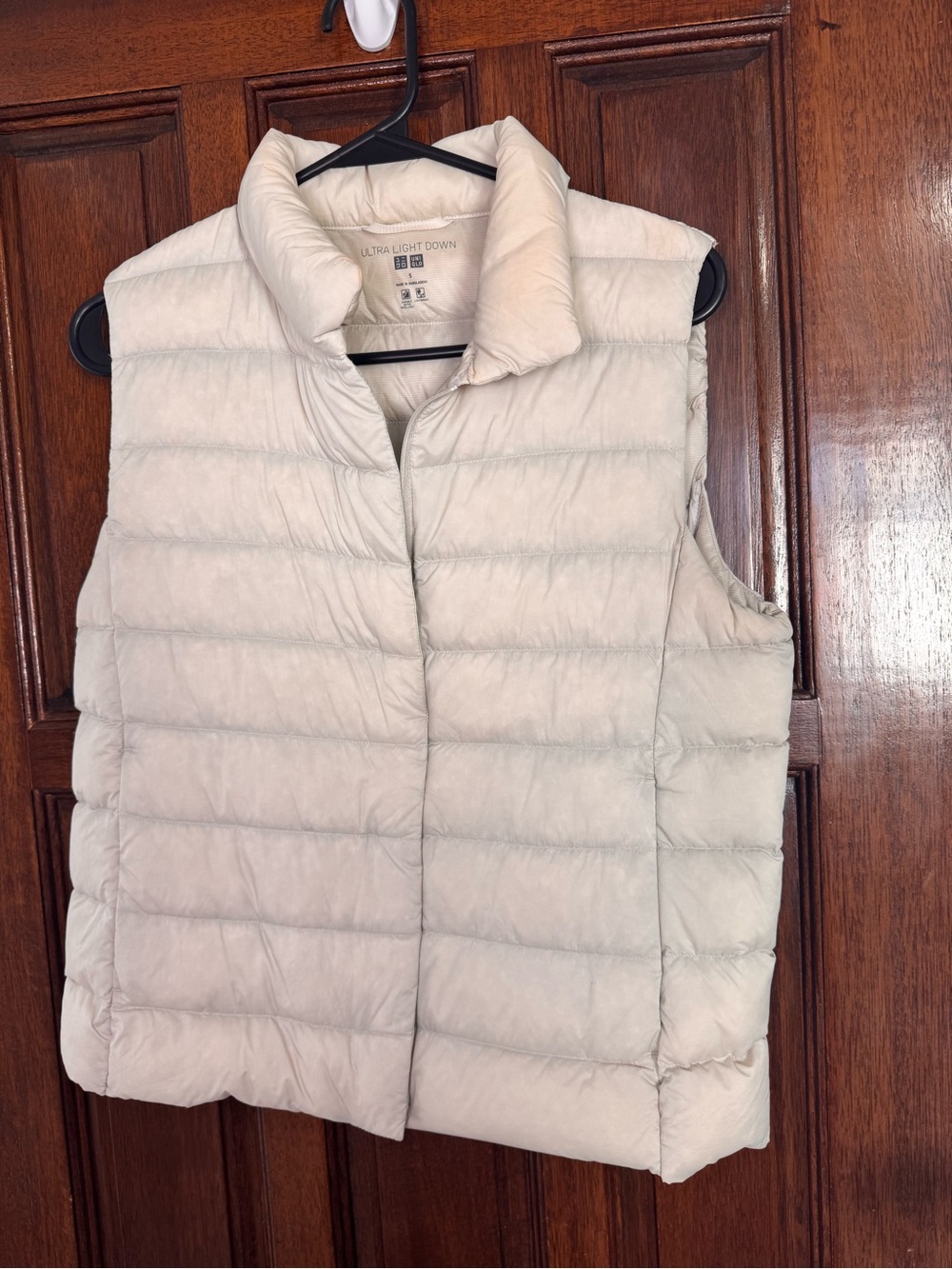 Uniqlo Ultra Light Down Quilted Vest - Cream